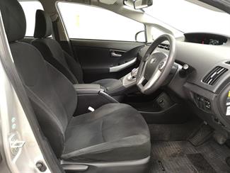 2013 Toyota Prius - Thumbnail