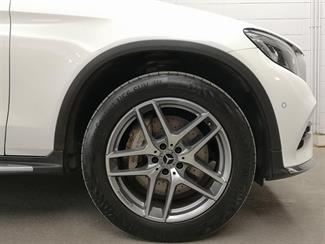 2017 Mercedes-Benz GLC 250 - Thumbnail