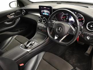 2017 Mercedes-Benz GLC 250 - Thumbnail