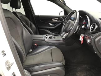 2017 Mercedes-Benz GLC 250 - Thumbnail