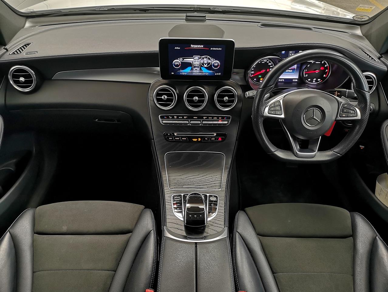 2017 Mercedes-Benz GLC 250