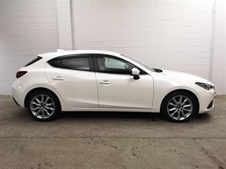 2015 Mazda Axela - Thumbnail