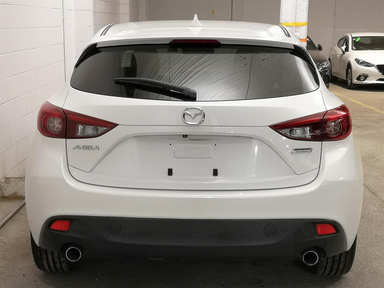 2015 Mazda Axela