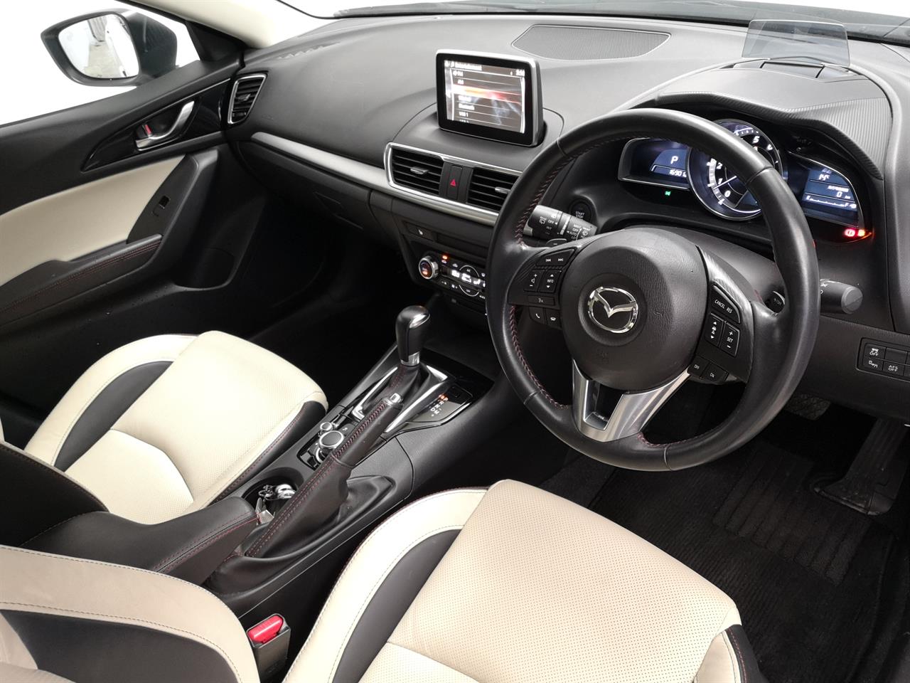 2015 Mazda Axela