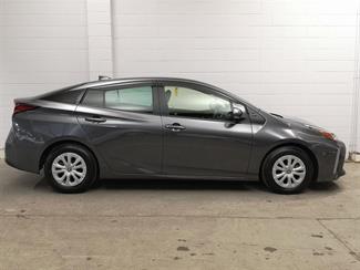 2021 Toyota Prius - Thumbnail