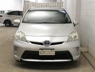2012 Toyota Prius - Thumbnail