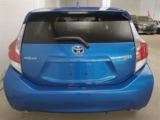 2015 Toyota Aqua - Thumbnail