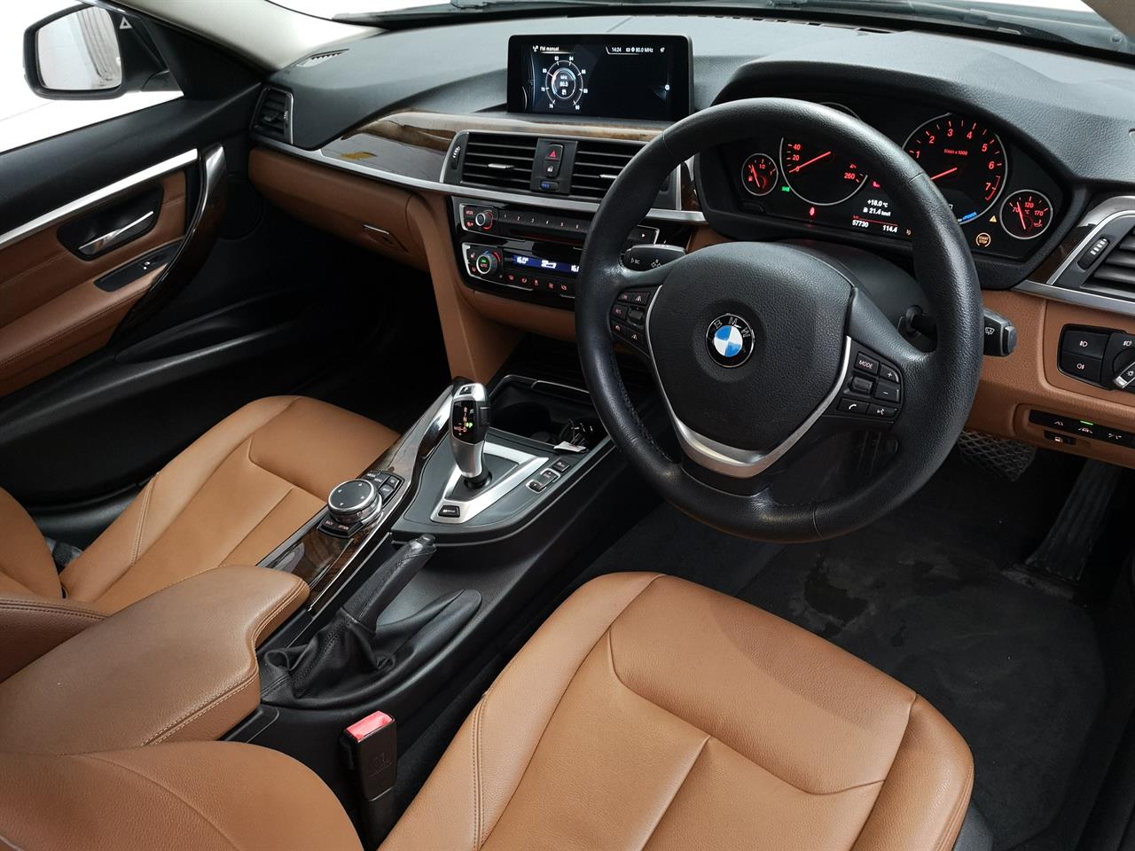 2017 BMW 330e