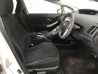 2013 Toyota Prius - Thumbnail