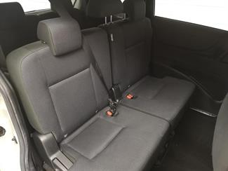 2017 Toyota Sienta - Thumbnail