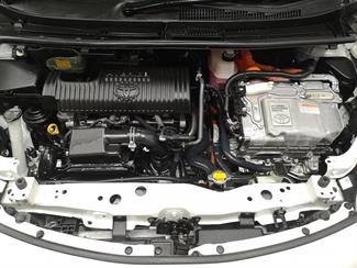 2017 Toyota Sienta - Thumbnail