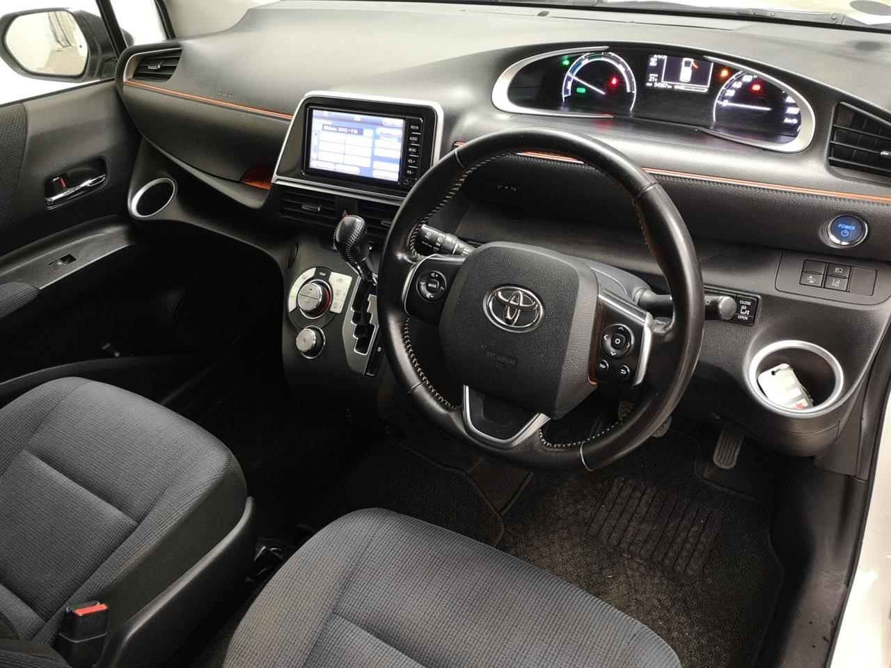 2017 Toyota Sienta