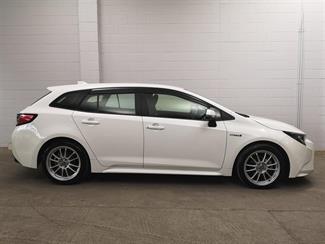 2020 Toyota Corolla - Thumbnail