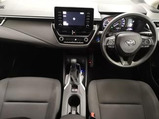 2020 Toyota Corolla - Thumbnail