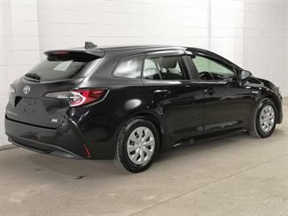 2020 Toyota Corolla - Thumbnail