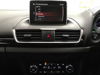 2016 Mazda Axela - Thumbnail