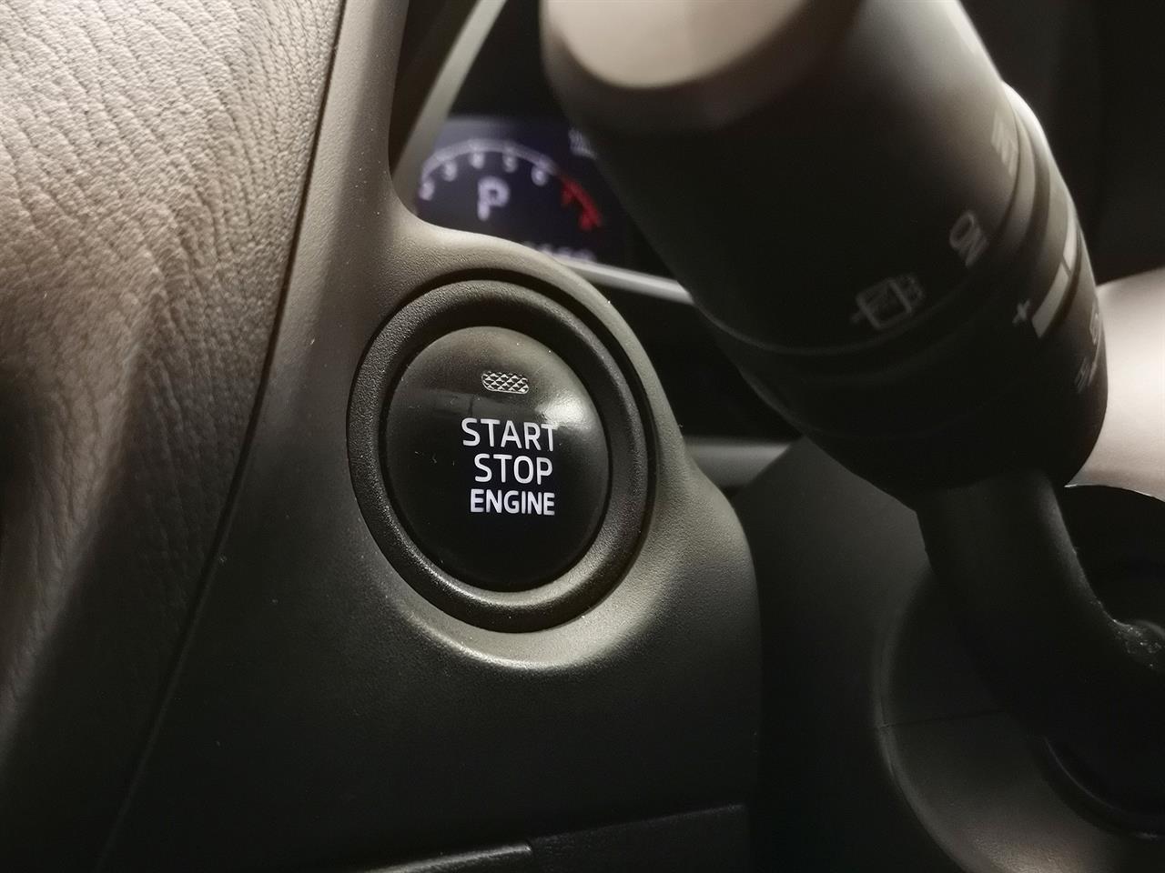 2016 Mazda Axela