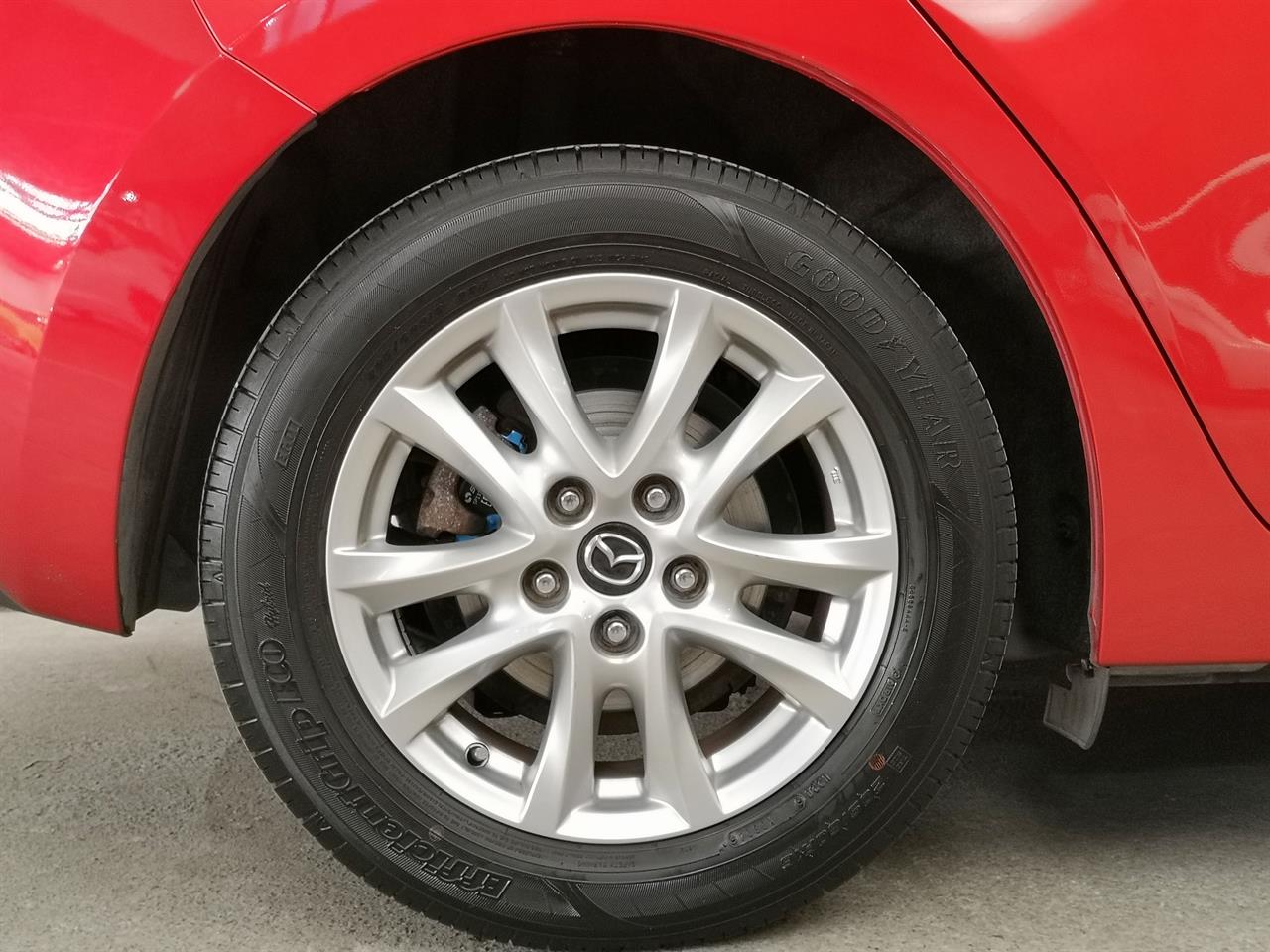 2016 Mazda Axela