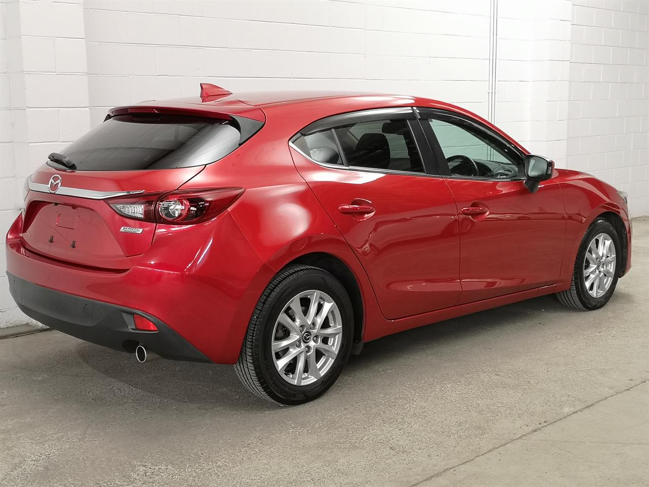 2016 Mazda Axela