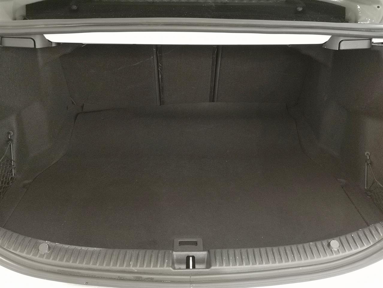 2015 Mercedes-Benz C 200