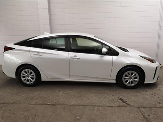 2021 Toyota Prius - Thumbnail
