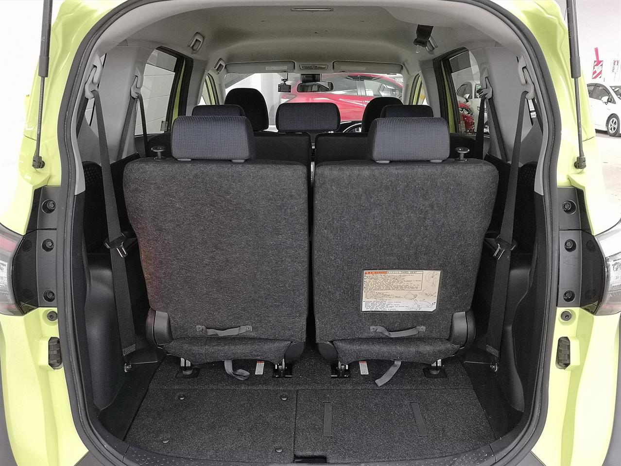 2017 Toyota Sienta
