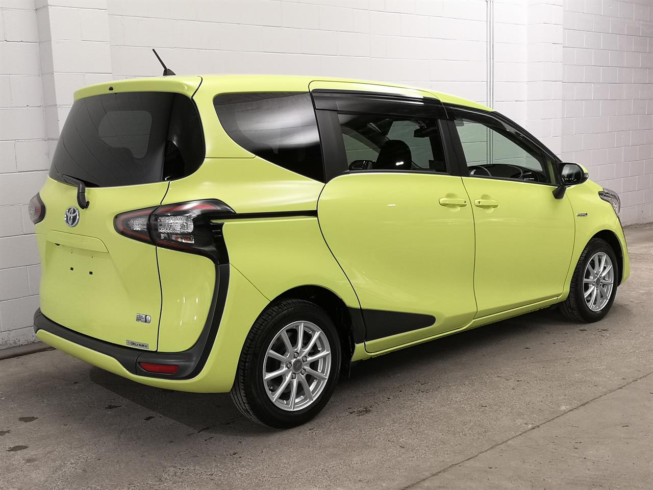 2017 Toyota Sienta