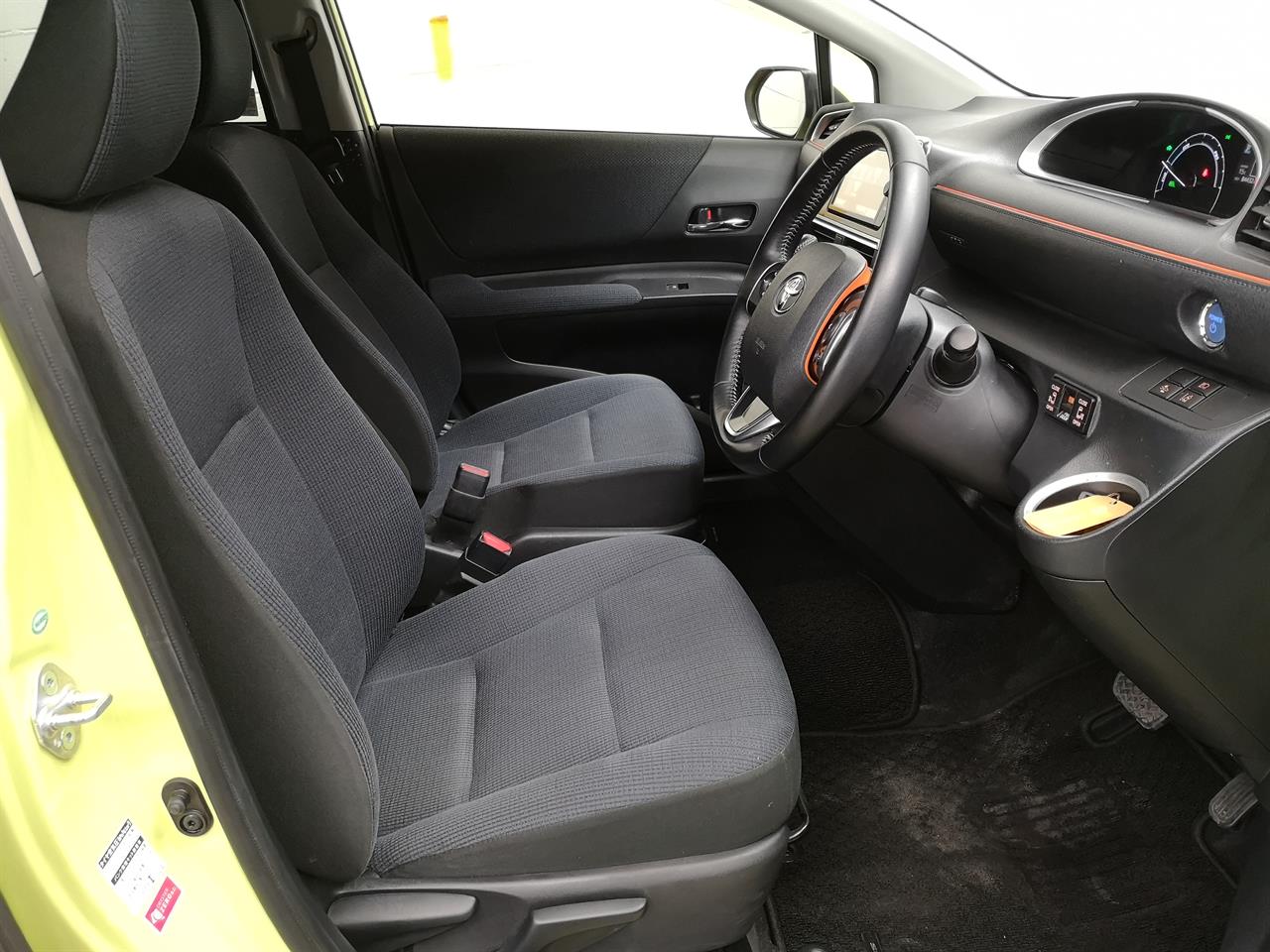 2017 Toyota Sienta