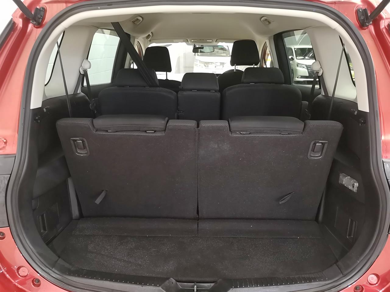 2013 Mazda Premacy