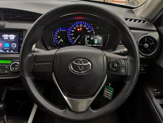 2015 Toyota Corolla - Thumbnail
