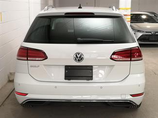 2020 Volkswagen Golf - Thumbnail