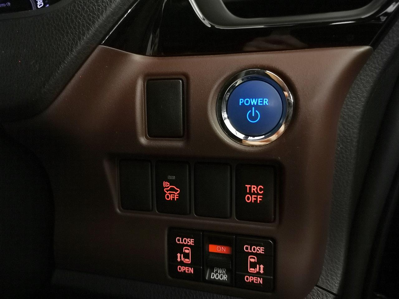 2015 Toyota Esquire