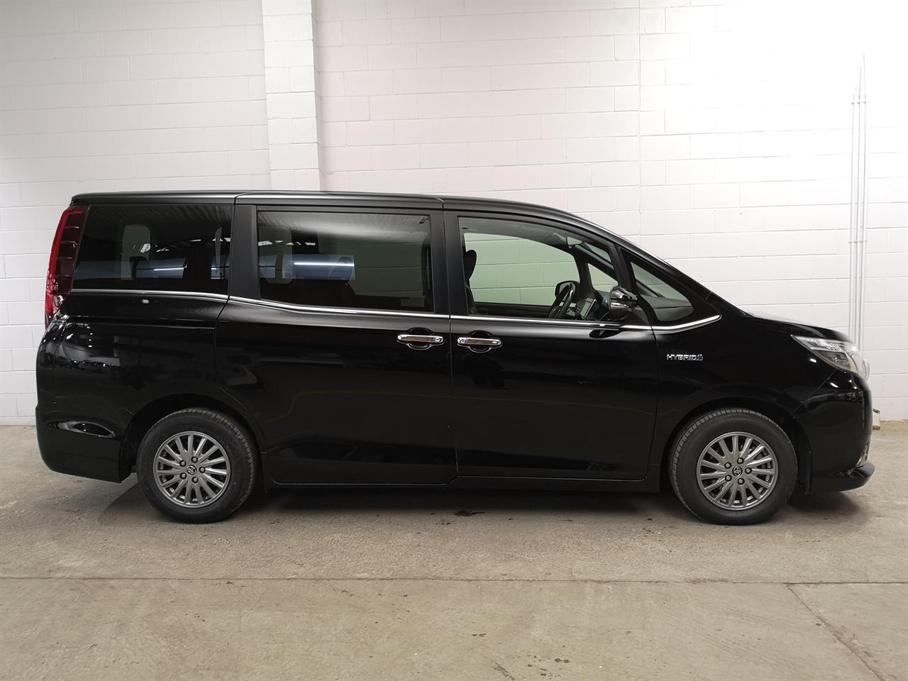 2015 Toyota Esquire