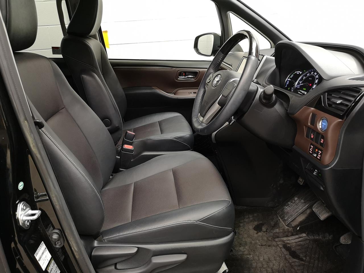 2015 Toyota Esquire