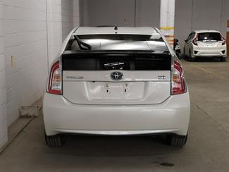 2012 Toyota Prius - Thumbnail