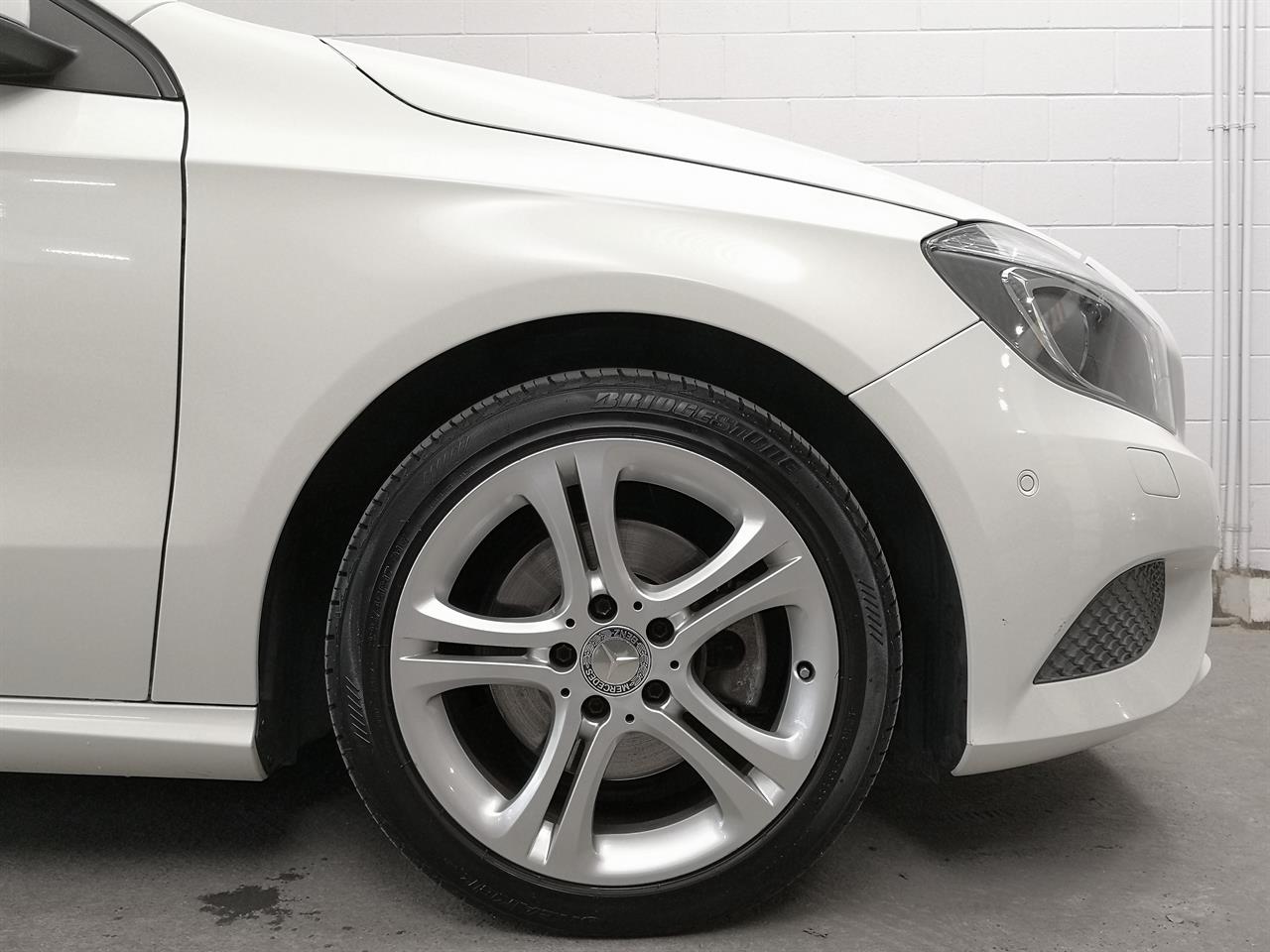 2015 Mercedes-Benz A 180