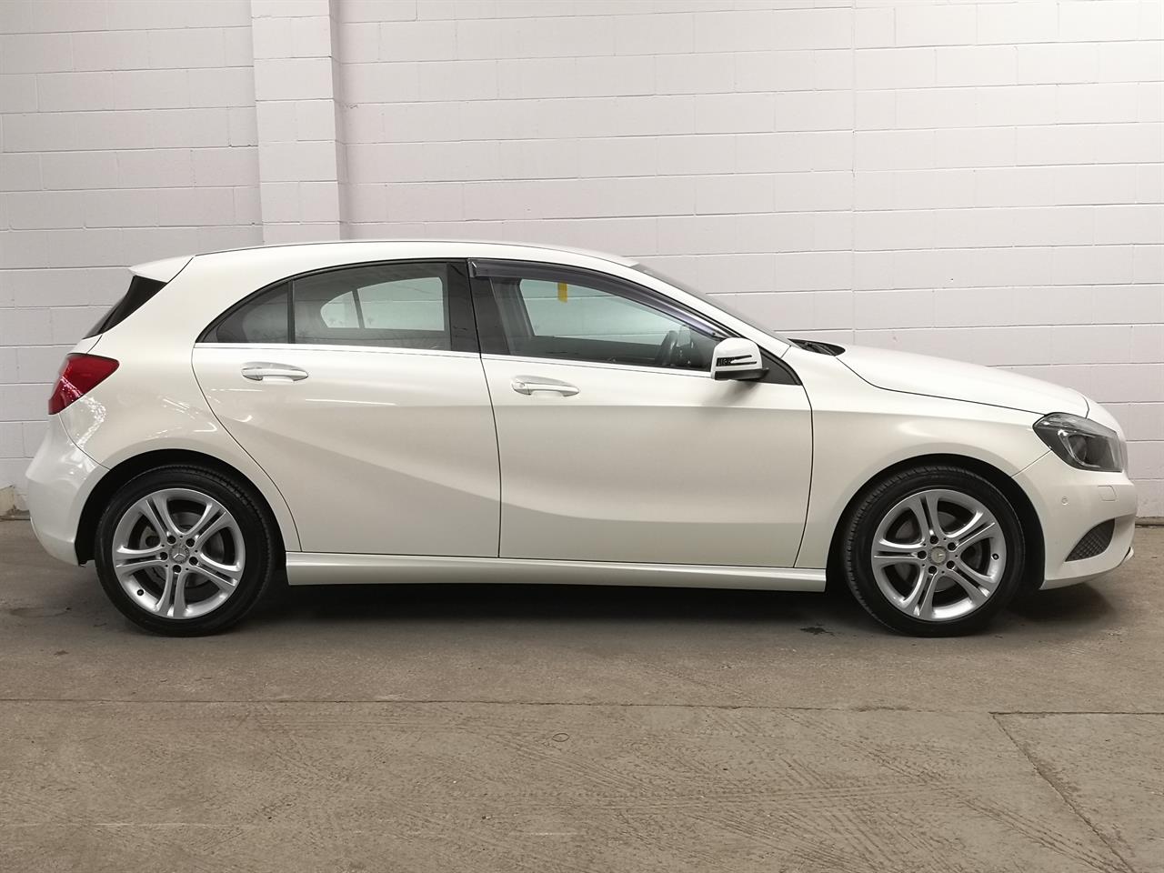 2015 Mercedes-Benz A 180