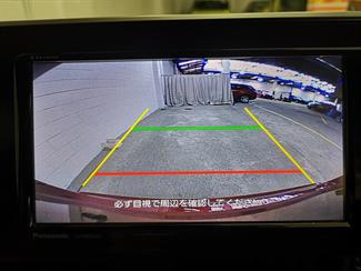 2017 Toyota C-HR - Thumbnail