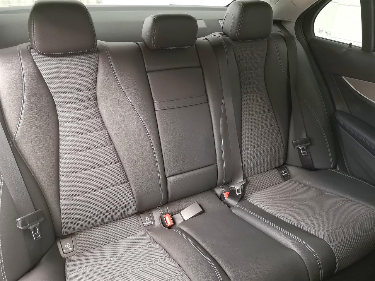 2017 Mercedes-Benz E 220