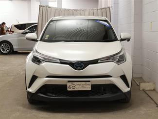 2018 Toyota C-HR - Thumbnail