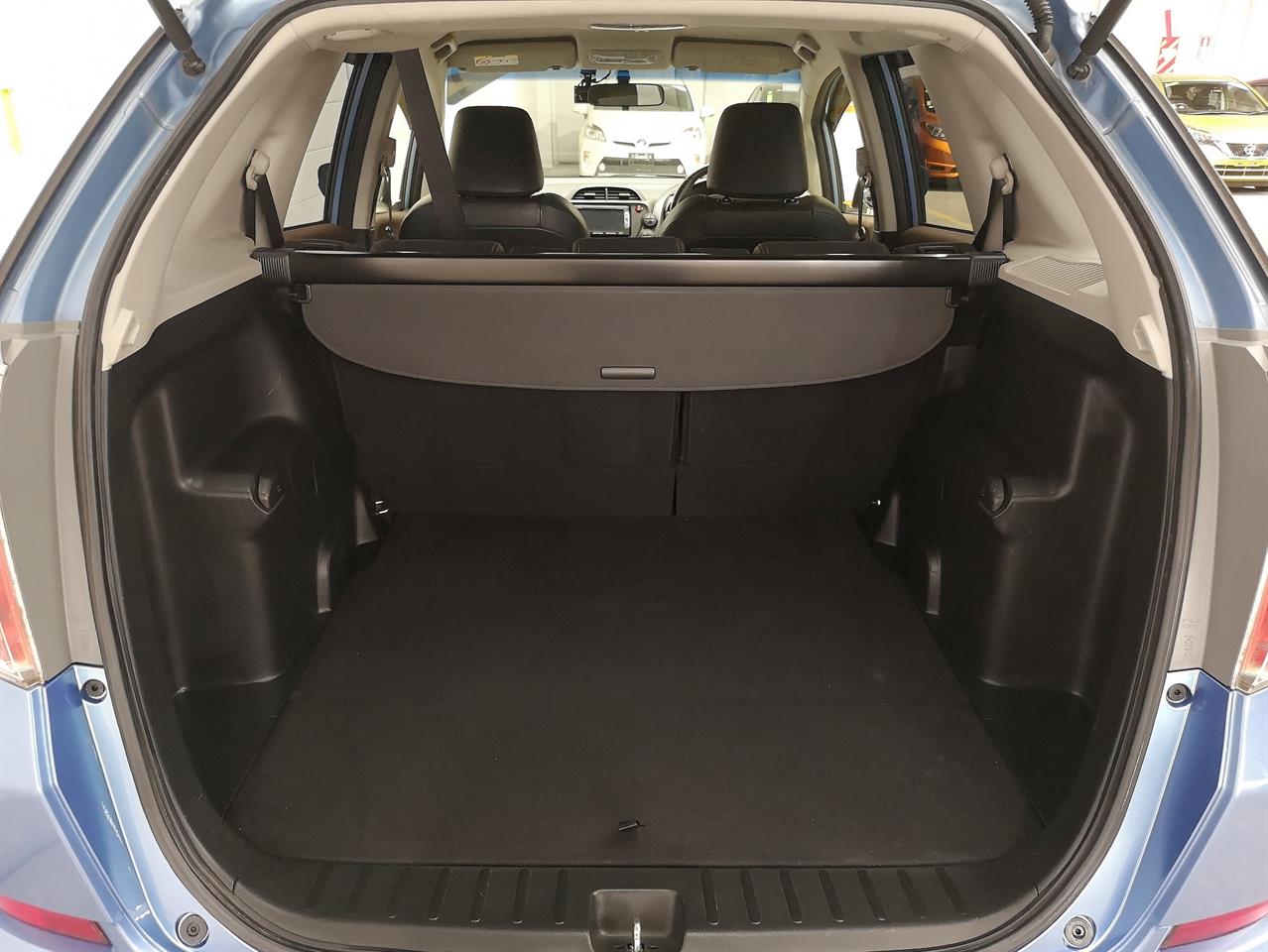 2013 Honda FIT SHUTTLE