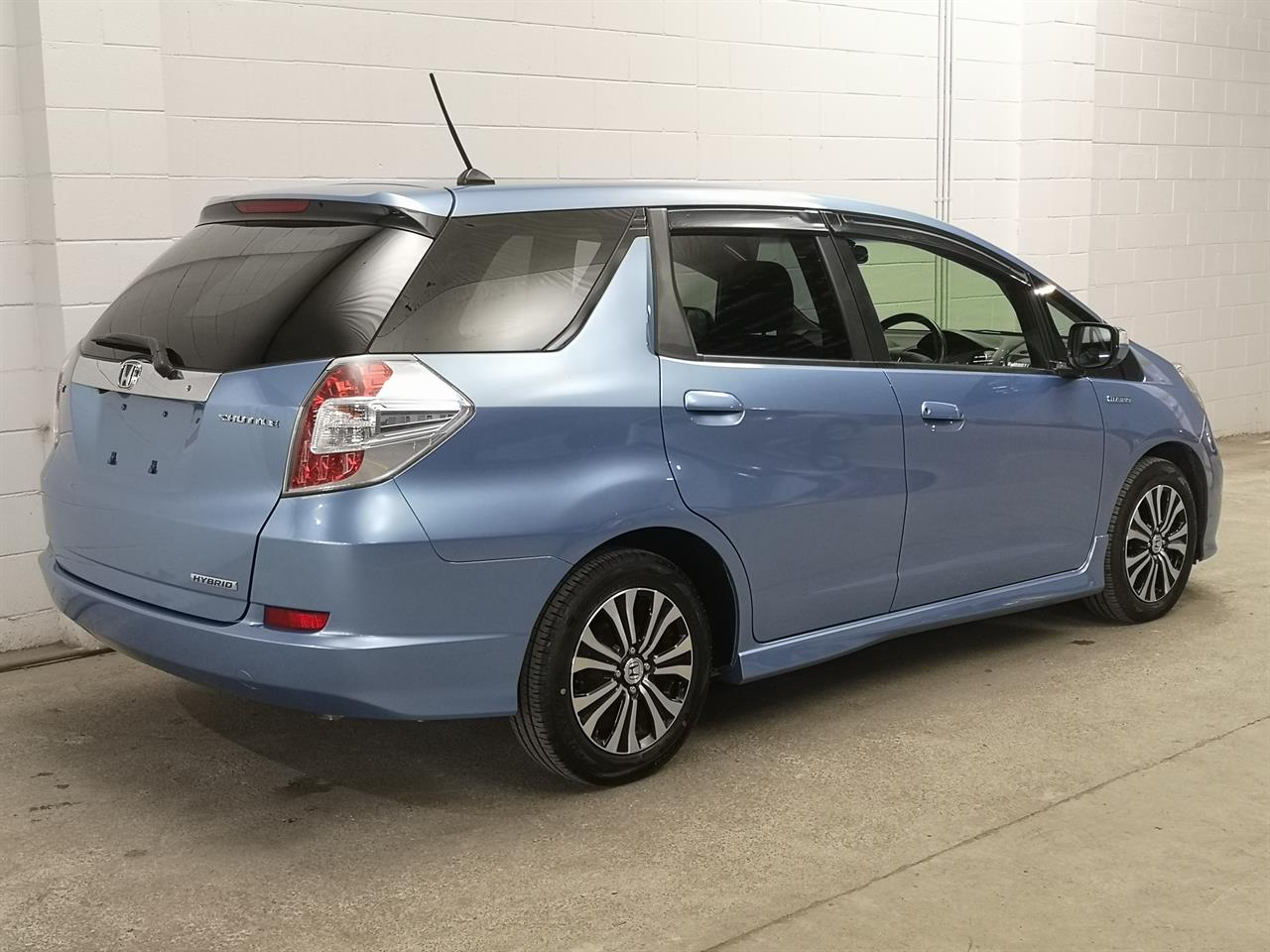 2013 Honda FIT SHUTTLE