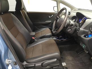 2013 Honda FIT SHUTTLE - Thumbnail