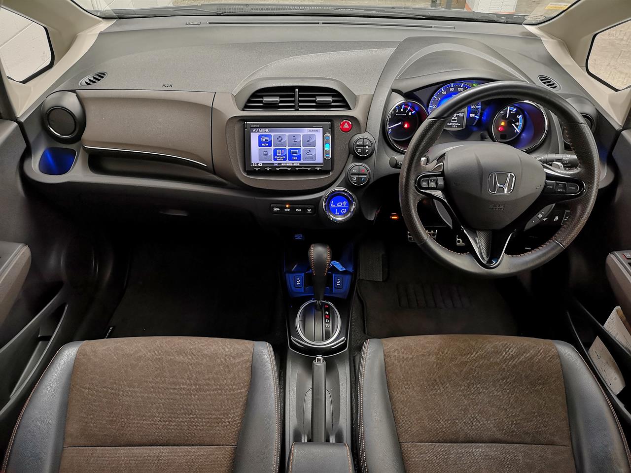 2013 Honda FIT SHUTTLE