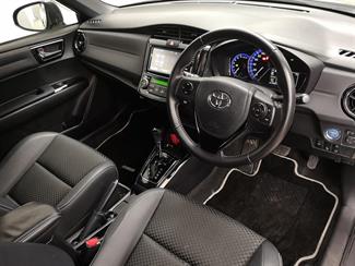 2016 Toyota Corolla - Thumbnail