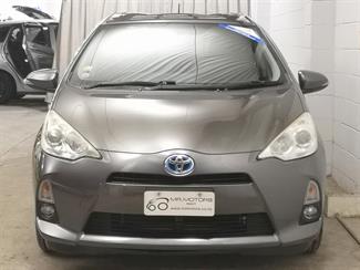 2013 Toyota Aqua - Thumbnail