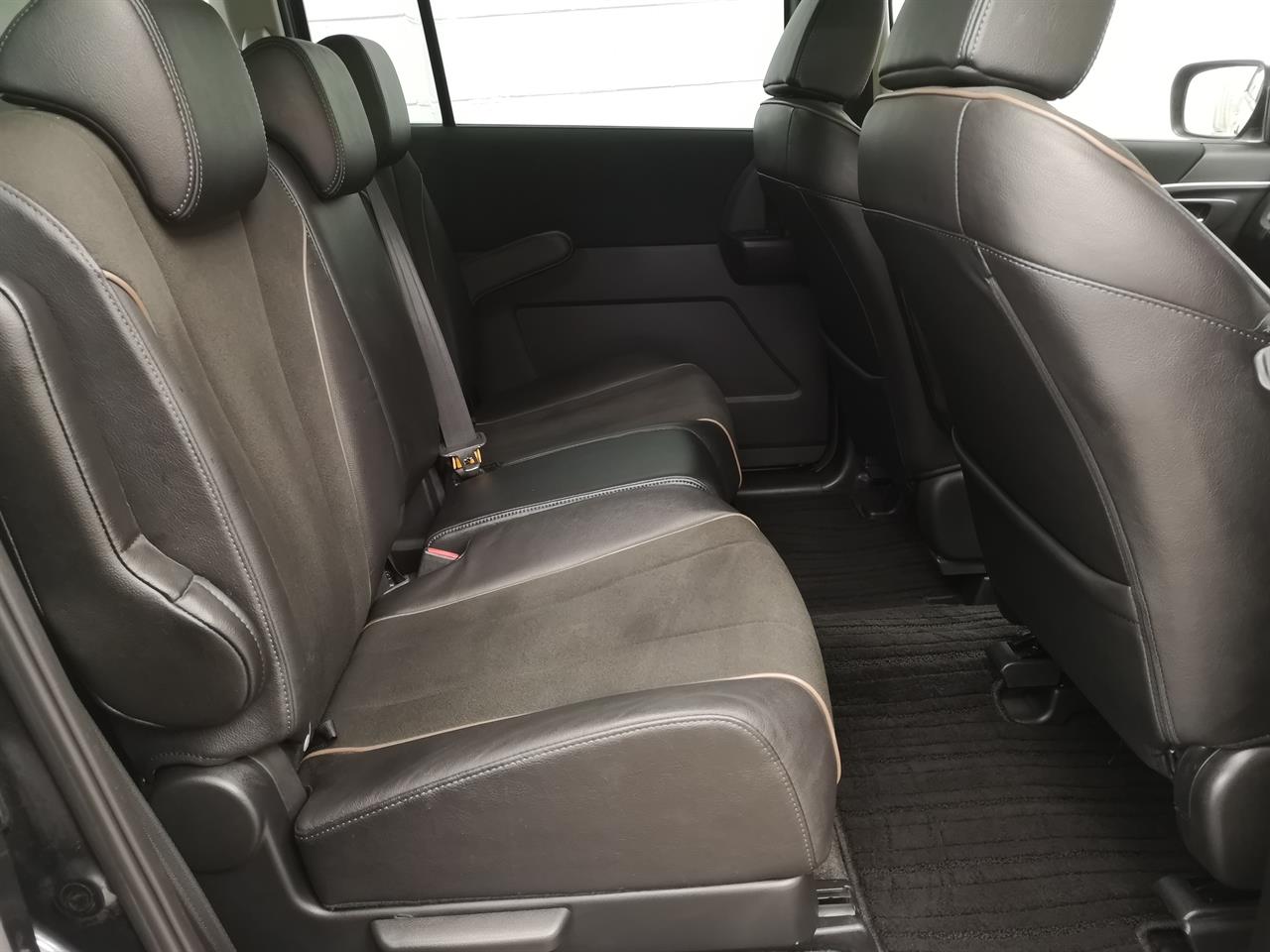 2013 Mazda Premacy