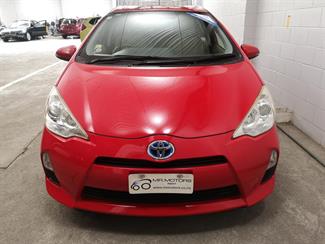 2013 Toyota Aqua - Thumbnail