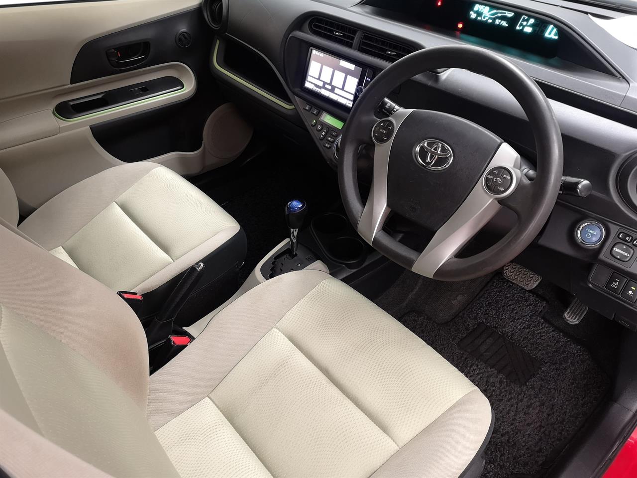 2013 Toyota Aqua