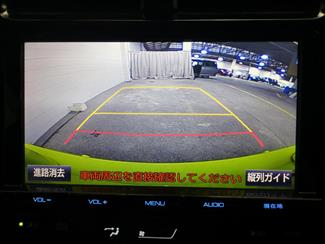 2016 Toyota Prius - Thumbnail